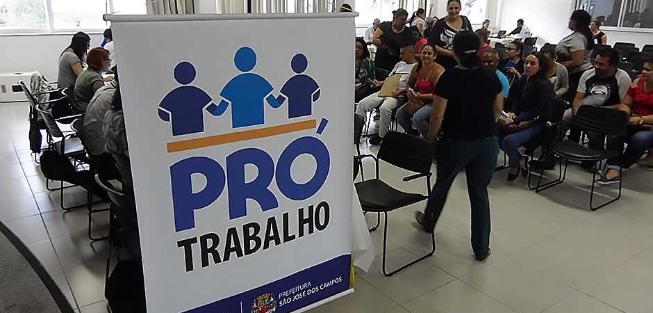 O Pró-Trabalho já convocou 1.680 pessoas, oferecendo oportunidades de trabalho e cursos de qualificação - Foto: Lucas Cabral/PMSJC